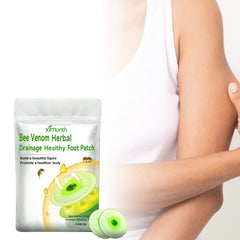 Foot patch with mugwort and ginger extracts